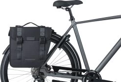 Basil Tour Dubbele Fietstas MIK - 28 Liter - Zwart